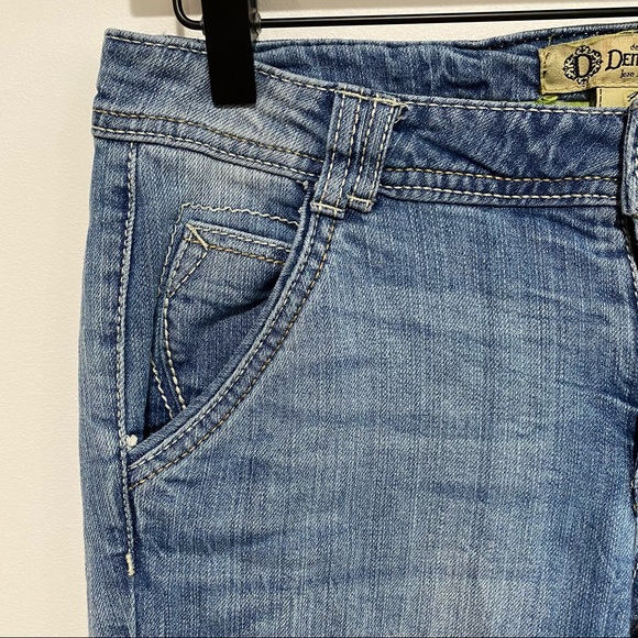 Democracy Ankle Step Straight Leg Jeans Size 4 - Picture 3 of 7